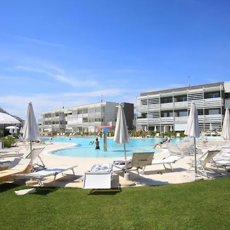 Laguna Park Piazza Brescia לידו די ג'סולו