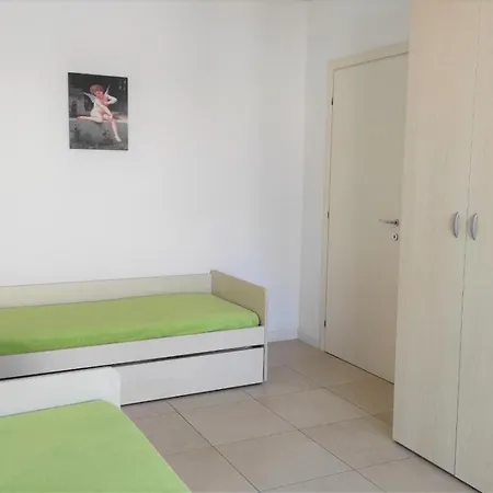 Laguna Park Piazza Brescia דירה