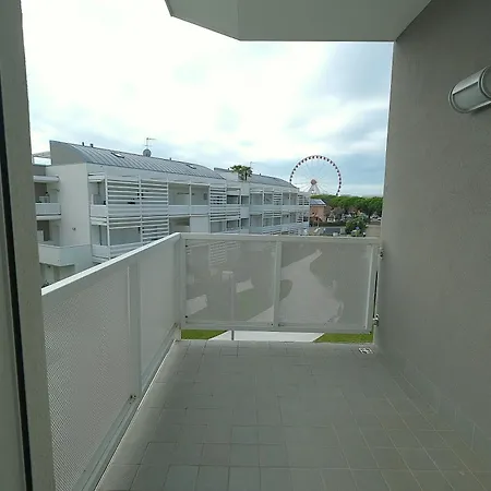 Laguna Park Piazza Brescia Apartament